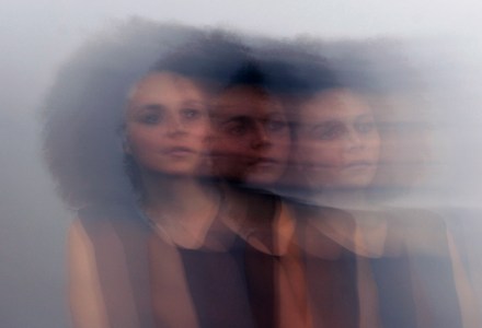 studio shoot model Karen Toftera